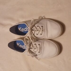 Women’s leather white Keds size 6.5